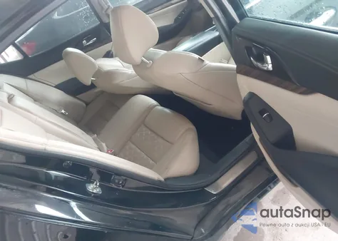 2016 Nissan Maxima 3.5 Platinum z USA, uszkodzony, nr VIN 1N4AA6AP3GC419118